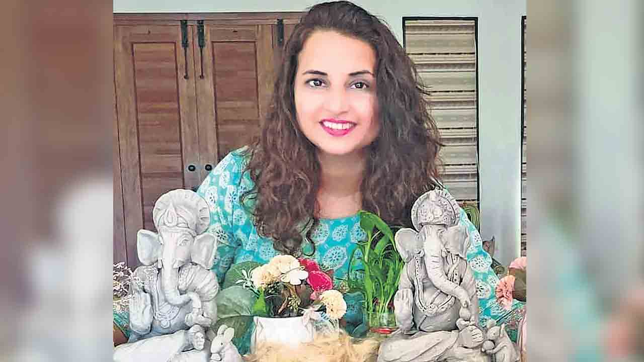 ఎకో దంతం ఉపాస్మహే!