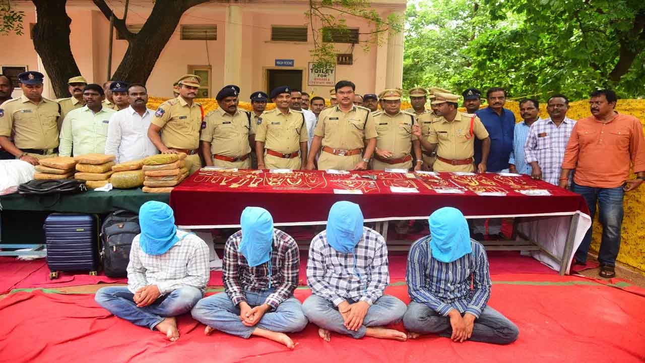 ఘజియాబాద్‌ దొంగల ముఠా అరెస్టు