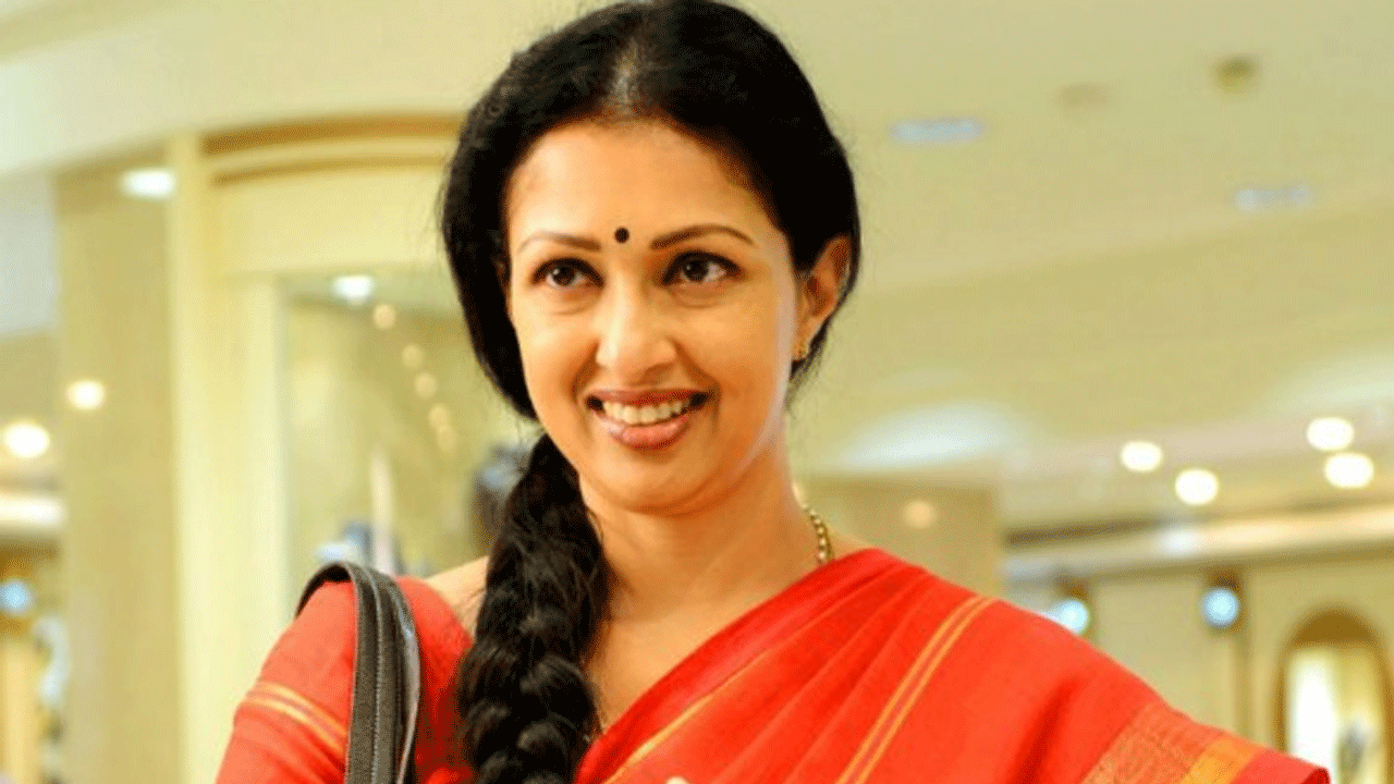 Actress Gautami | రూ.25 కోట్ల విలువైన స్థలాన్ని కబ్జా చేశారు.. ప్రశ్నిస్తే బెదిరిస్తున్నారు.. నటి గౌతమి ఫిర్యాదు..!