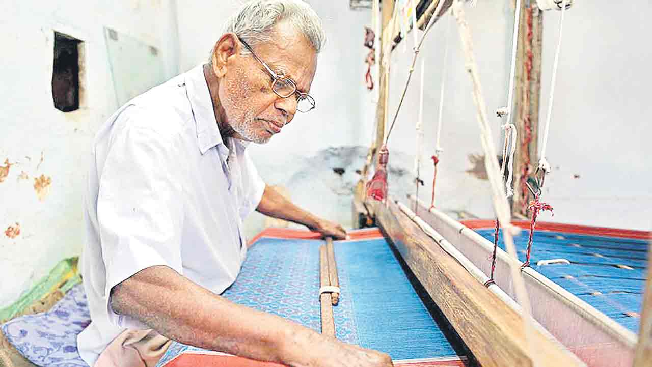 చేనేతకు చేయూత