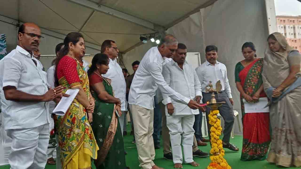 Minister Harish Rao | హైదరాబాద్‌ అభివృద్ధి రజినీకి అర్థమైంది.. కానీ గజినీలకు కావట్లేదు.. ప్రతిపక్షాలపై మంత్రి హరీశ్‌ రావు సెటైర్‌