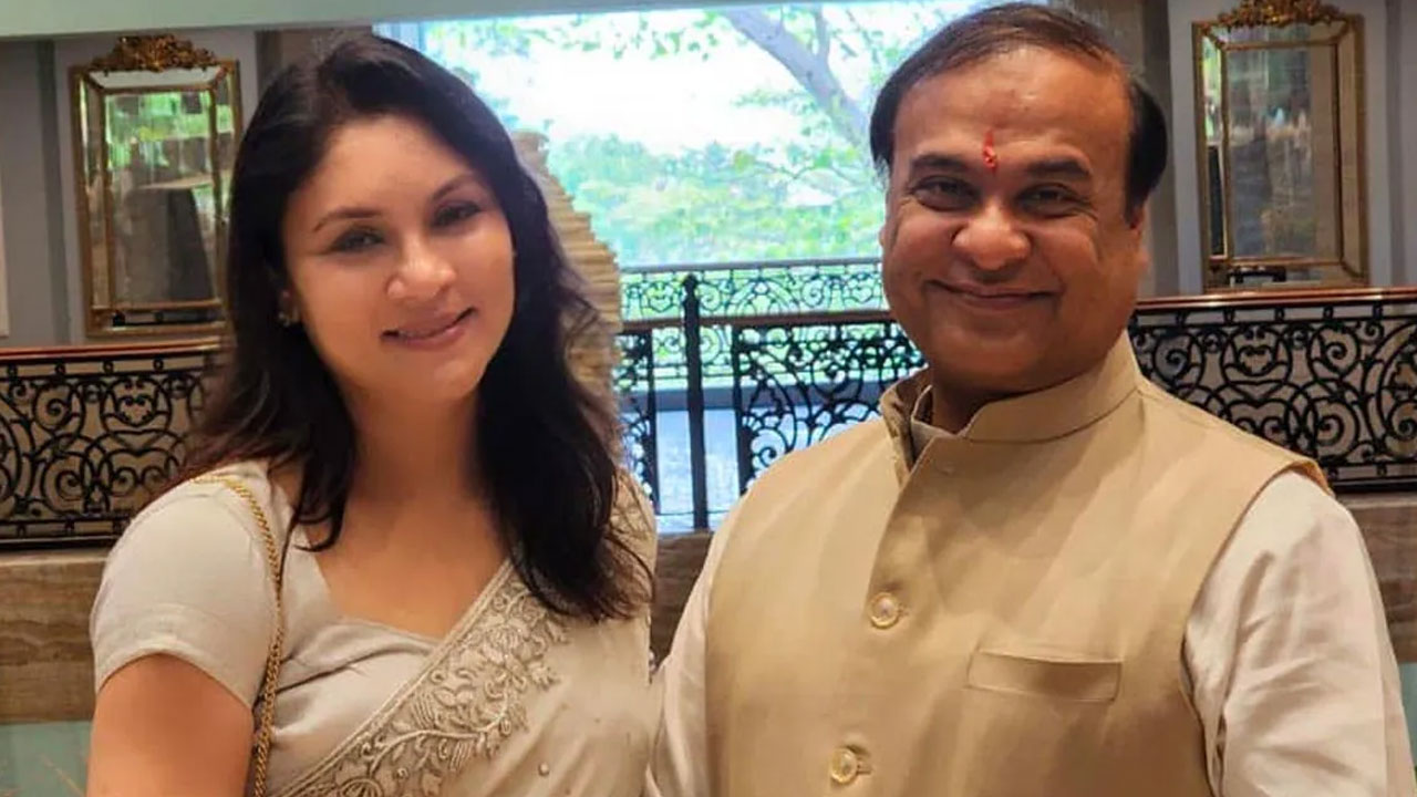 Riniki Bhuyan Sarma: కాంగ్రెస్ ఎంపీపై 10 కోట్ల ప‌రువున‌ష్టం దావా వేసిన అస్సాం సీఎం భార్య