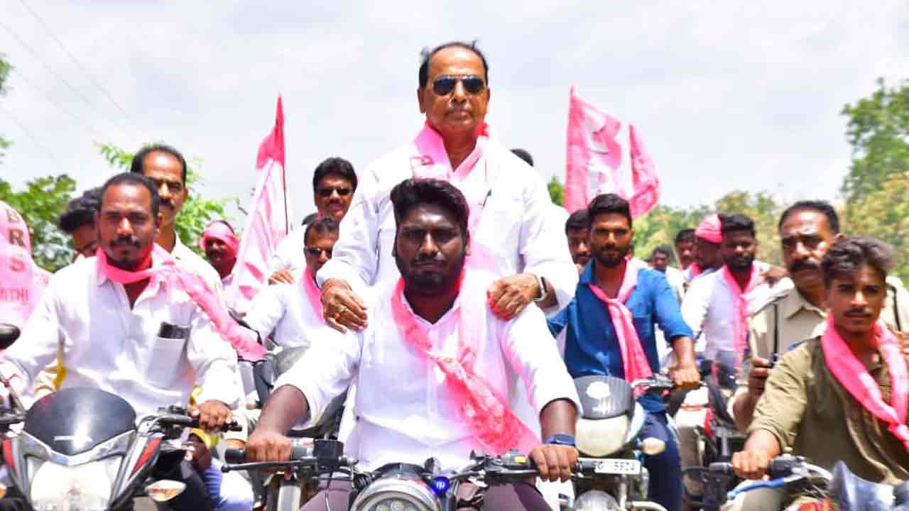 టికెట్ల ఖరారుతో బీఆర్‌ఎస్‌లో జోష్‌