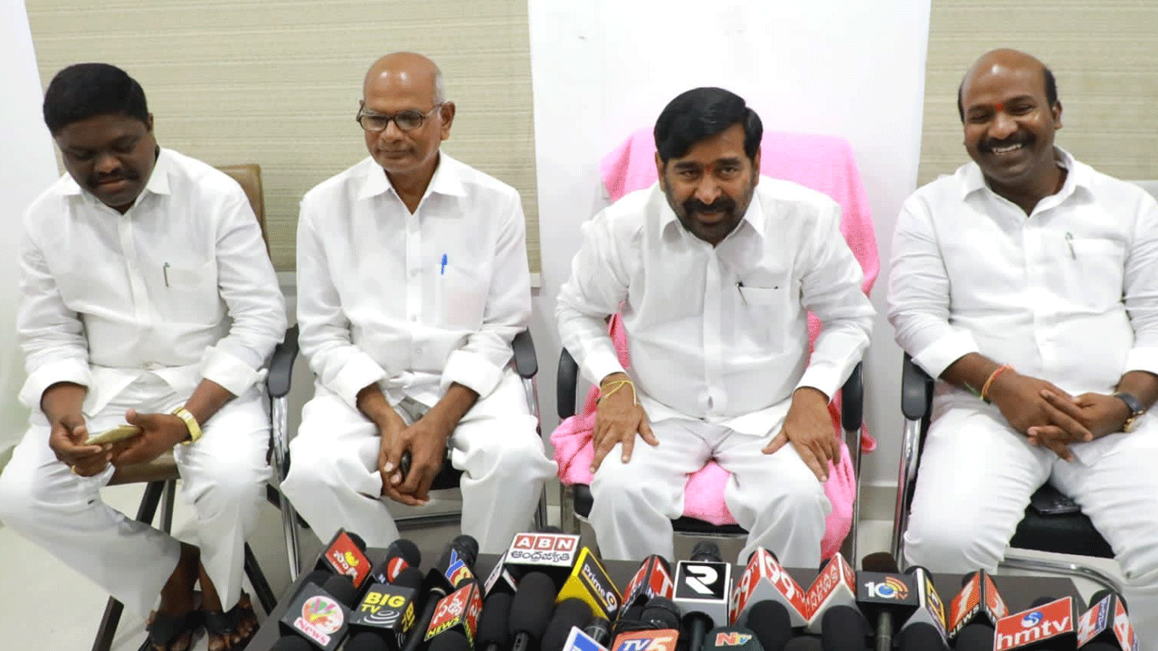 Minister Jagdish Reddy | ప్రజలను మోసగించడం కాంగ్రెస్ పార్టీకి అలవాటే : మంత్రి జగదీష్ రెడ్డి