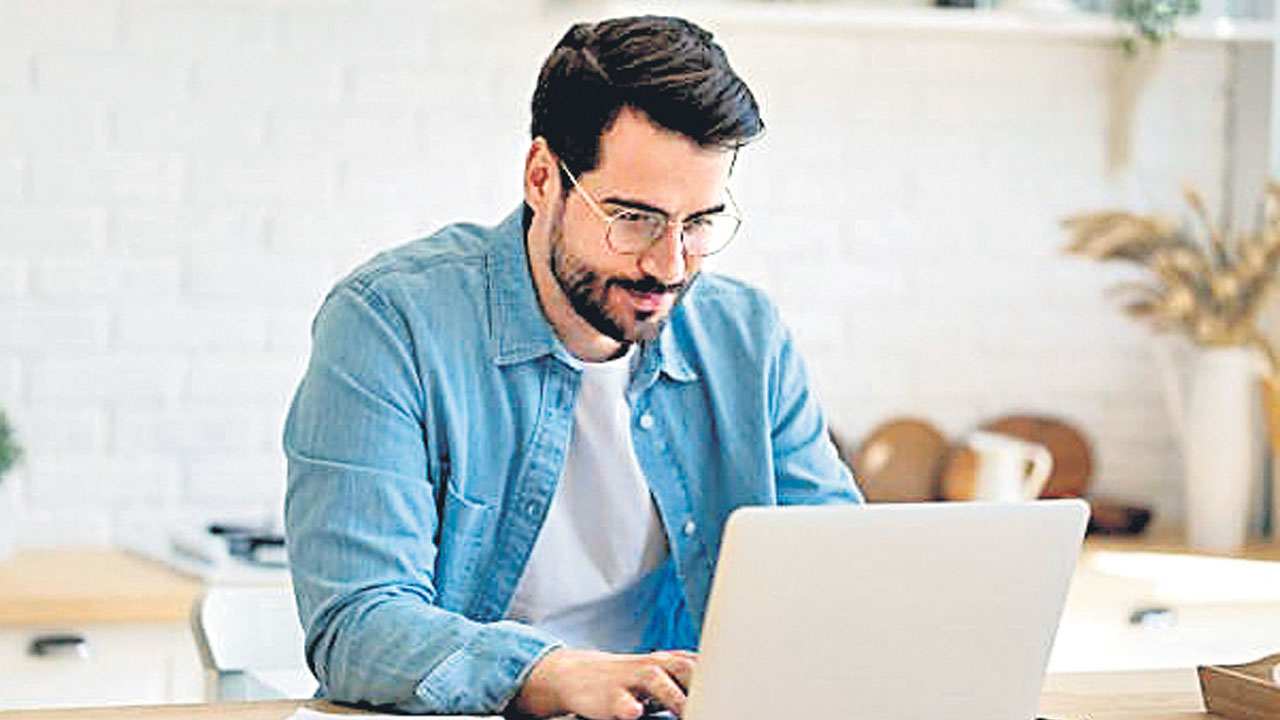 Cyber crime | ఆన్‌లైన్‌లో కొత్తగా ఏమైనా వెతికేప్పుడు తస్మాత్‌ జాగ్రత్త.. సైబర్‌ దొంగలకు వరంగా మారిన సెర్చింగ్