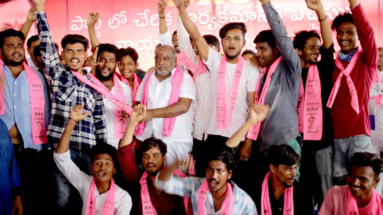 చేరికల జోష్‌