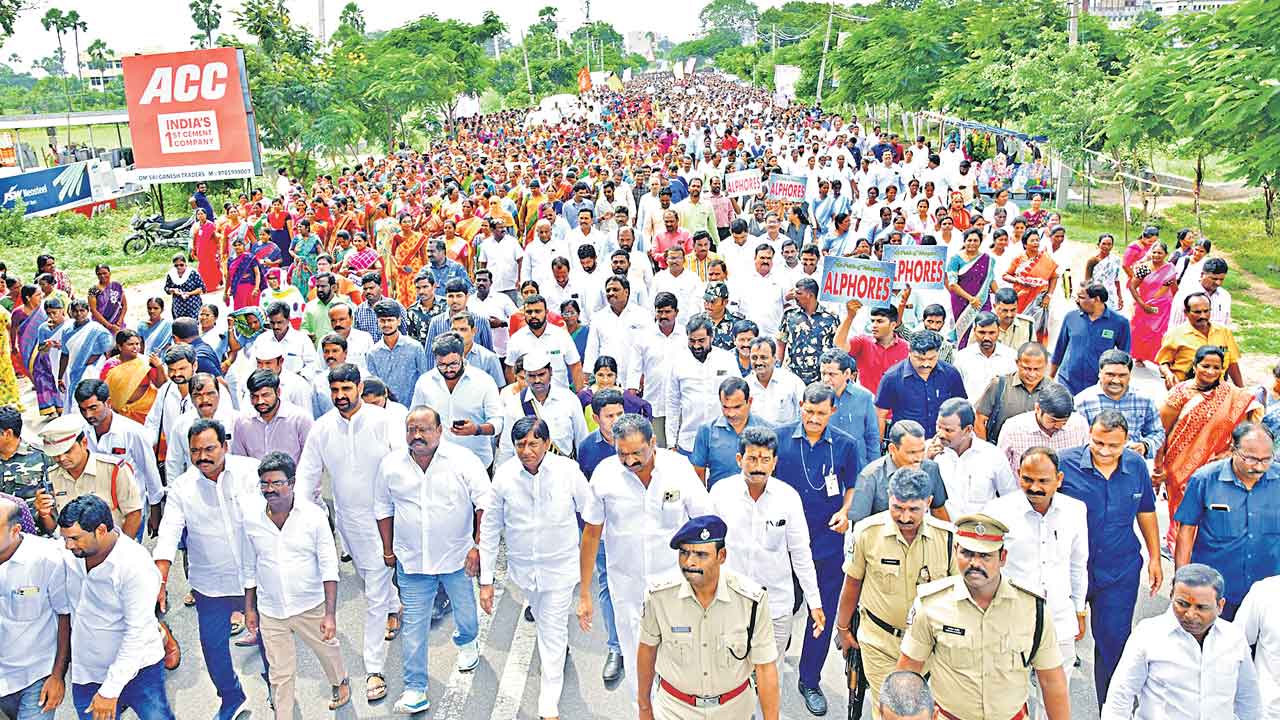 Medical colleges | మెడికల్‌ కాలేజీల సంబురం