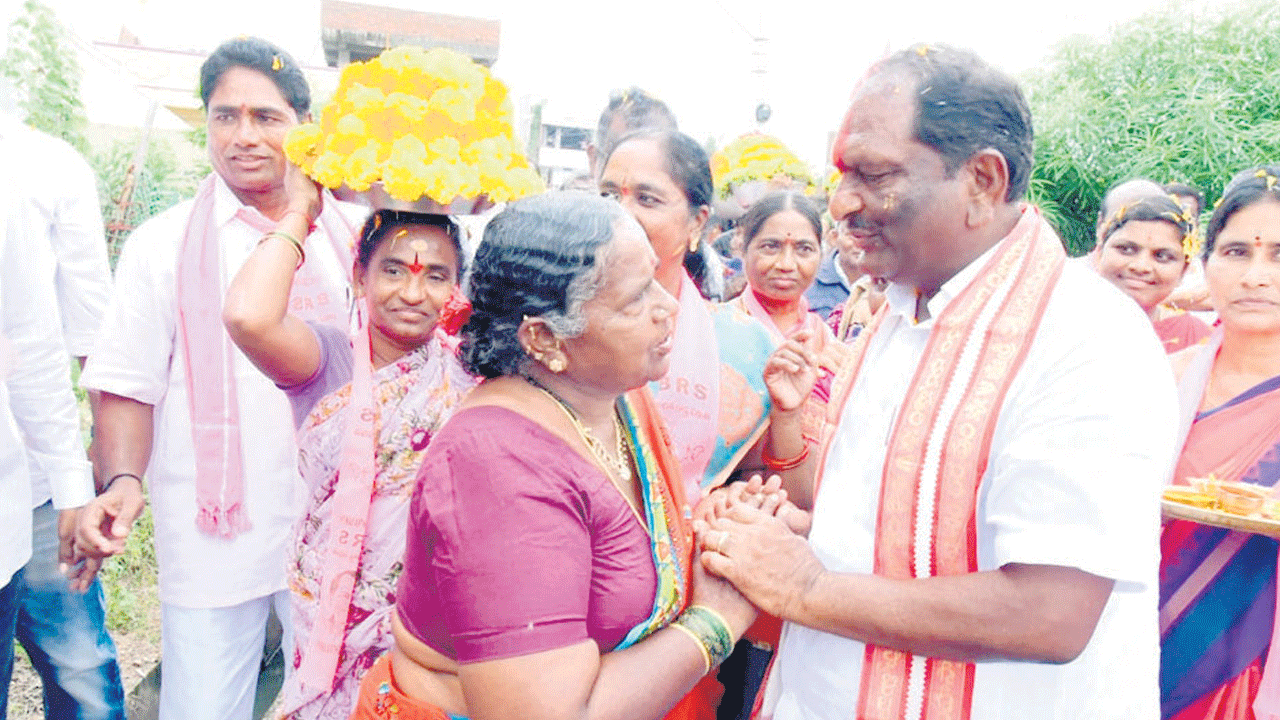 కాంగ్రెస్‌, బీజేపీ చేసిందేమీ లేదు