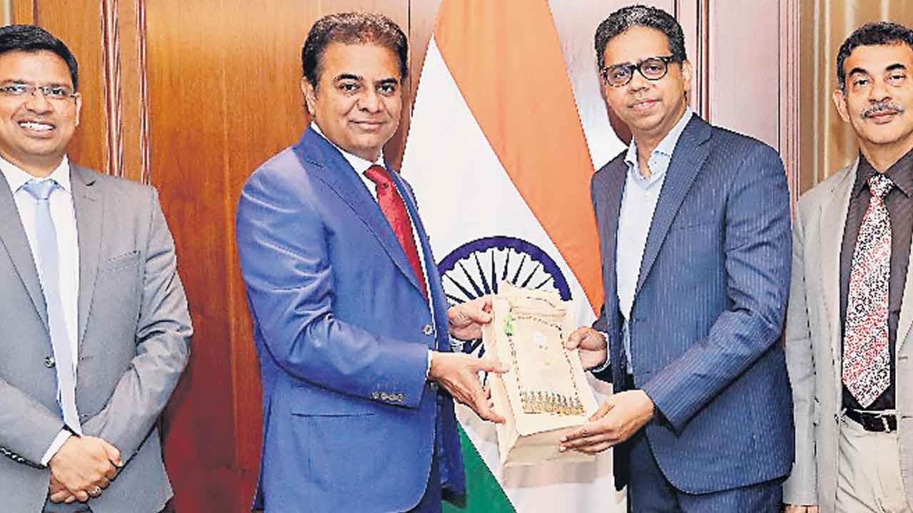 తొమ్మిదేండ్ల బిడ్డ..పెట్టుబడుల అడ్డా