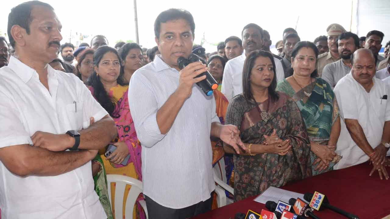 KTR | మూసీ, ఈసీపై రూ. 545 కోట్ల‌తో 14 బ్రిడ్జిలు నిర్మిస్తున్నాం : మంత్రి కేటీఆర్