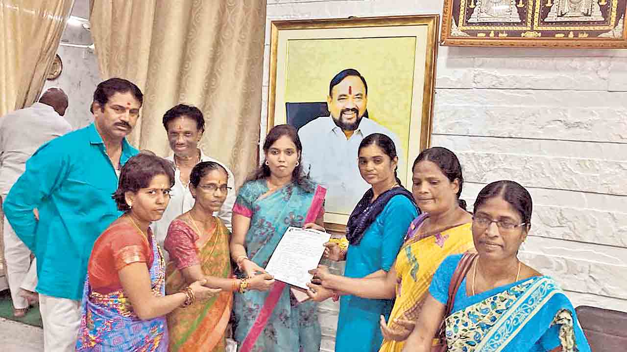 కంటోన్మెంట్‌లో లాస్య నందితకు మద్దతు