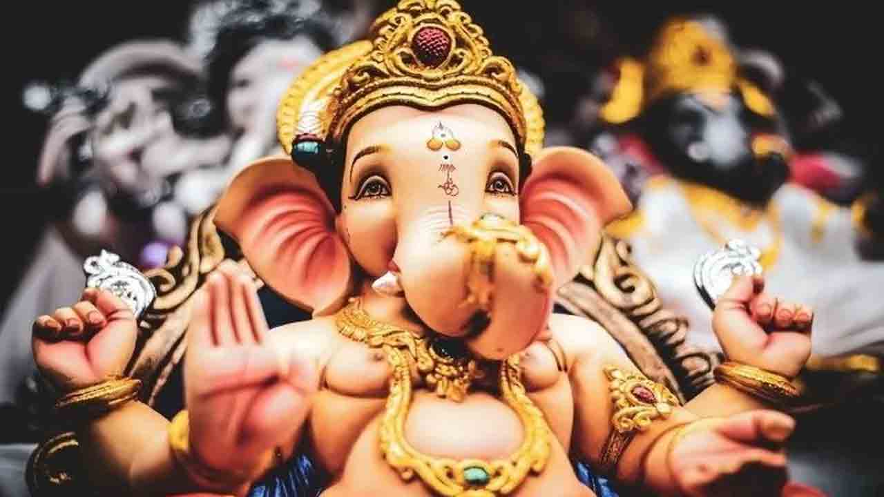 Ganesh Chaturthi 2023 | వినాయక చవితికి గణపతిని ఎలా పూజించాలి? ఏ సామగ్రి కావాలి?