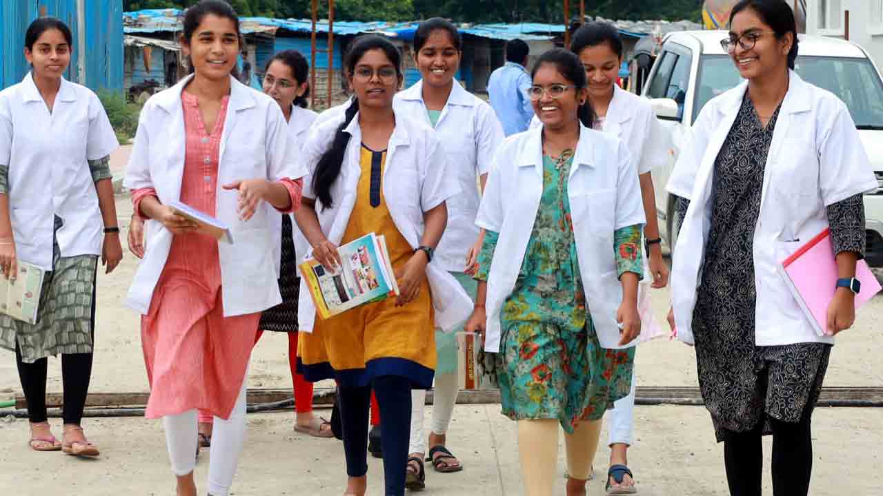 చేరువైన వైద్య విద్య