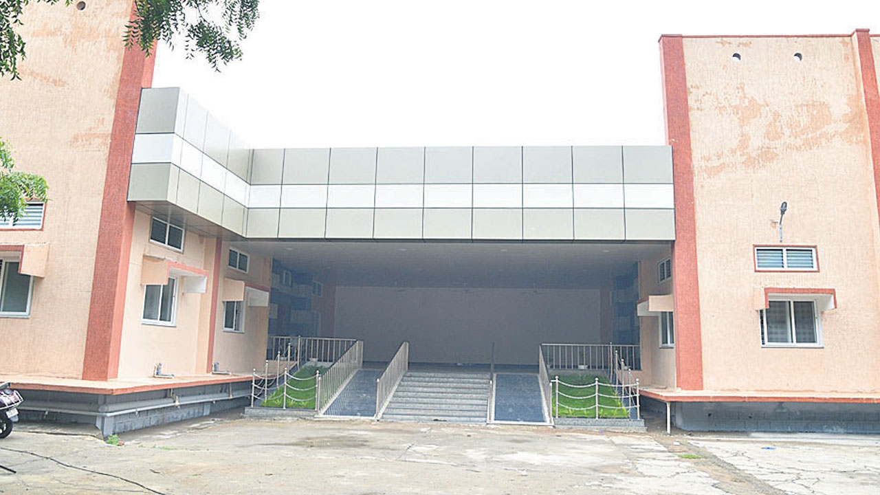 15న మెడికల్‌ కళాశాల ప్రారంభోత్సవం