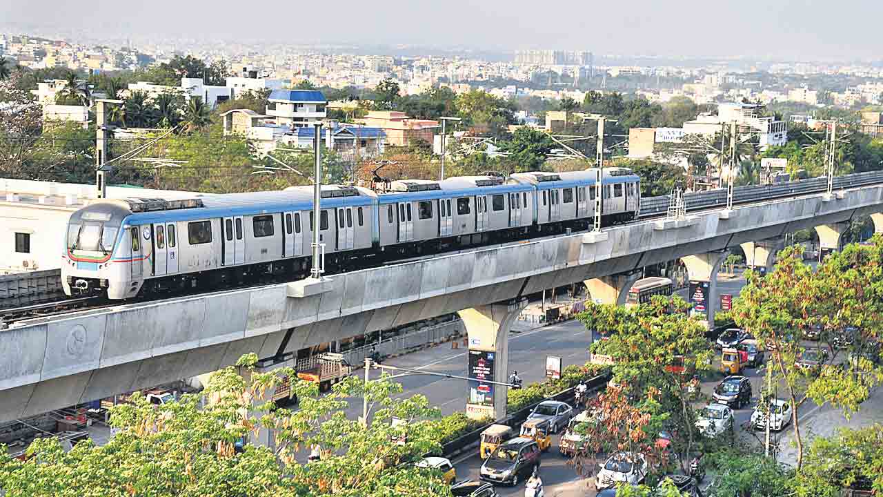 ఎయిర్‌పోర్టు మార్గంలో 31 కి.మీ రూట్‌మ్యాప్‌ ఖరారు