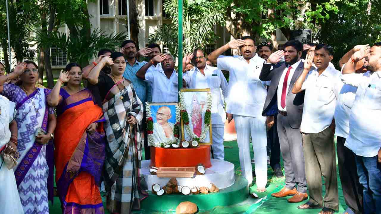 అభివృద్ధిలో తెలంగాణ దేశానికే ఆదర్శం