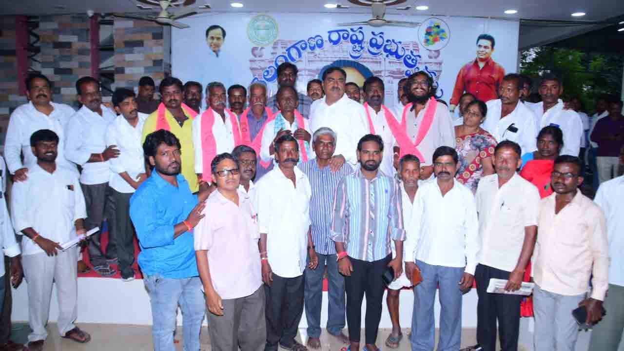 BRS | బీజేపీ నుంచి బీఆర్‌ఎస్‌లో భారీగా చేరికలు