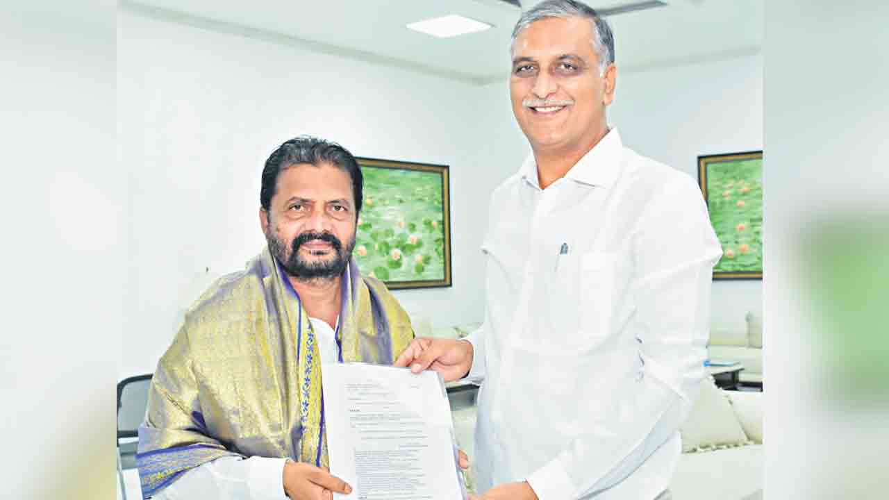 నరోత్తంకు సముచిత స్థానం