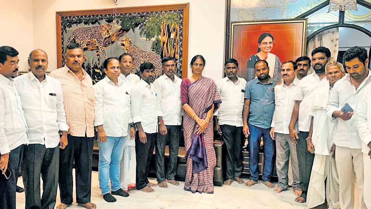 బీఆస్‌ఎస్‌తోనే అభివృద్ధి సబితారెడ్డికే మా మద్దతు