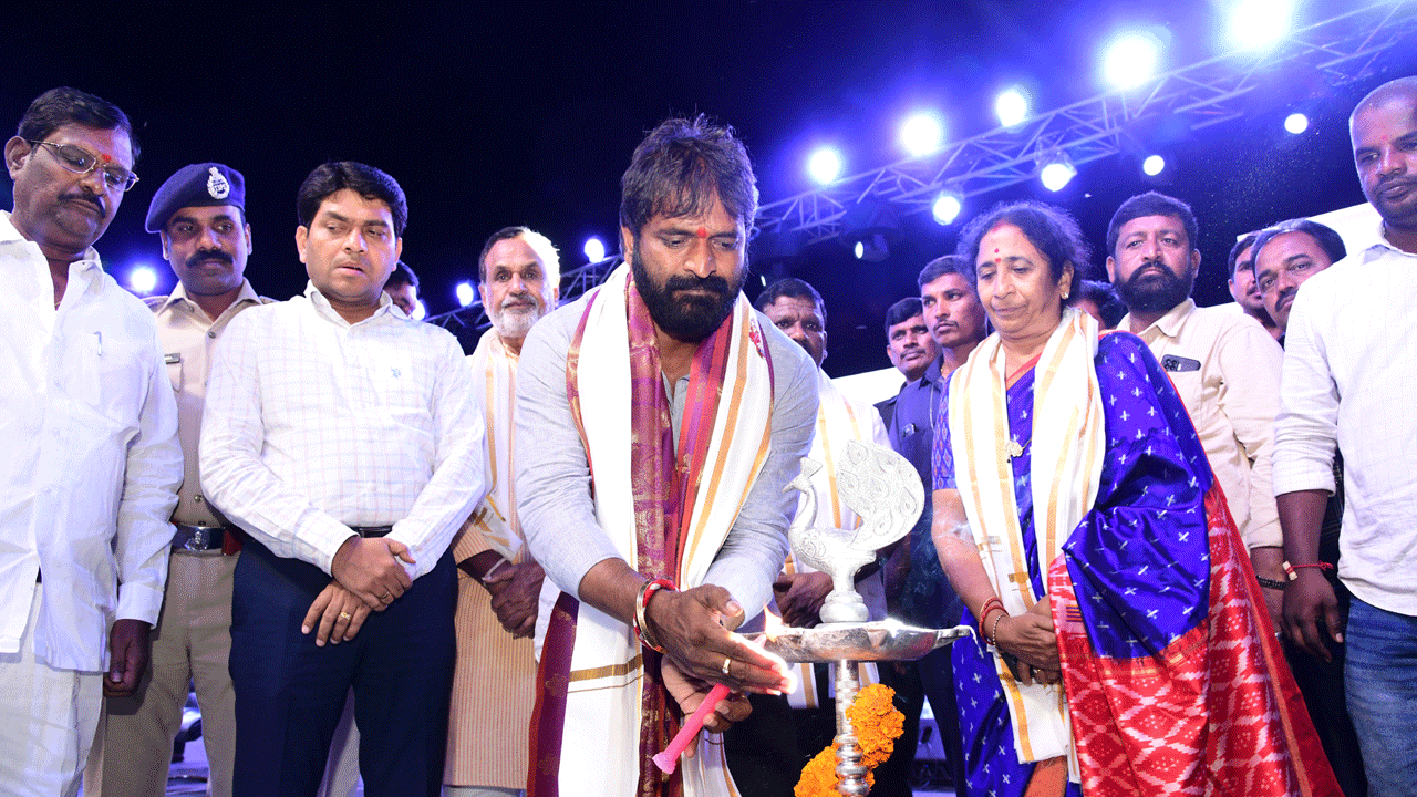 Minister Srinivas Goud