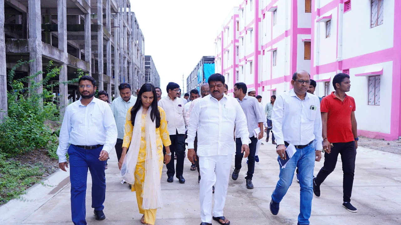 MLA Nannapaneni | పేదలు ఆత్మగౌరవంతో బతుకాలనే.. డబుల్‌ బెడ్‌ రూం ఇండ్ల నిర్మాణం : ఎమ్మెల్యే నన్నపనేని