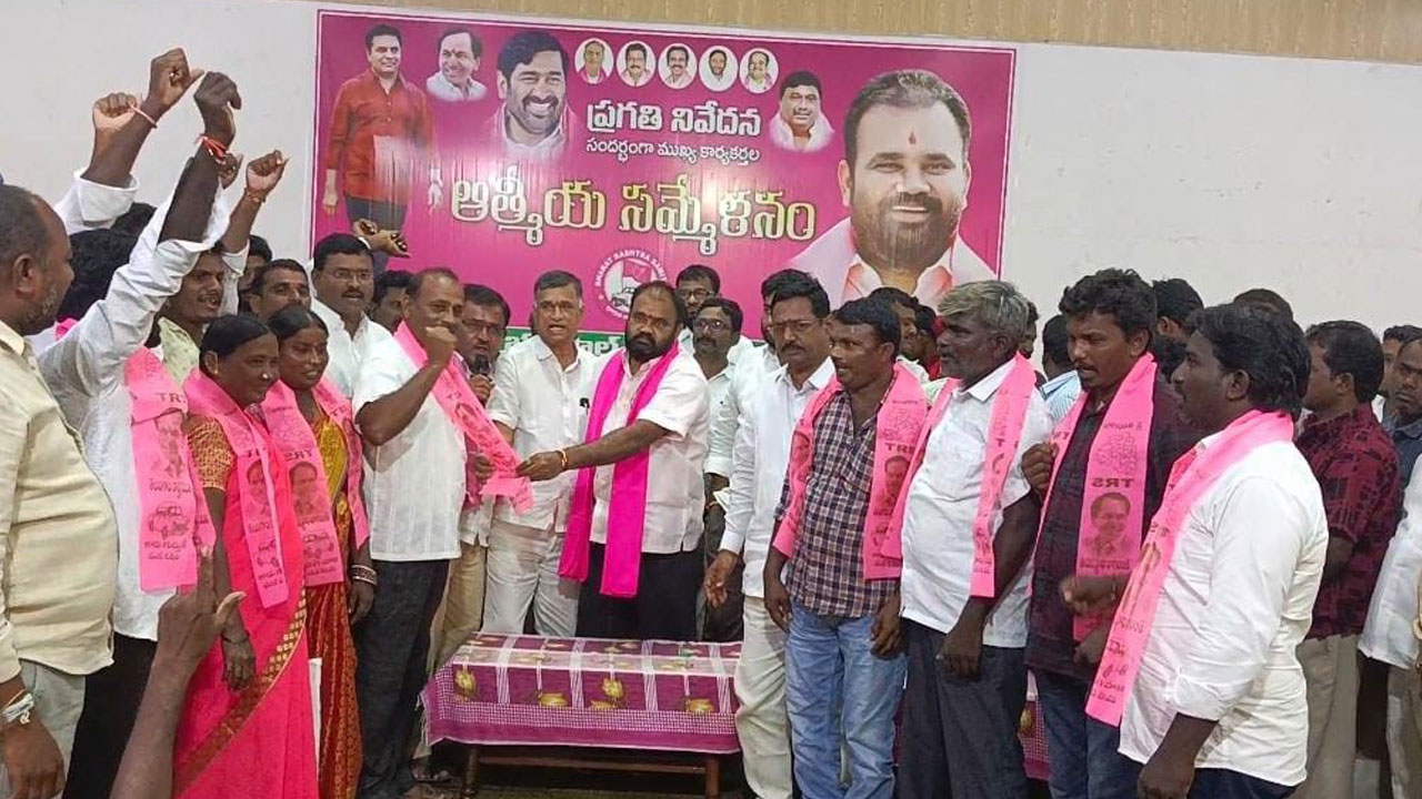 2న మంత్రి కేటీఆర్‌ సభను జయప్రదం చేయాలి