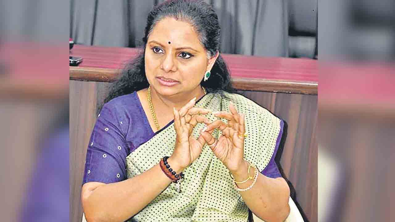 MLC Kavitha |  కేంద్రం తలచుకుంటే మహిళా రిజర్వేషన్లను తక్షణమే అమలులోకి తేవచ్చు: ఎమ్మెల్సీ కవిత