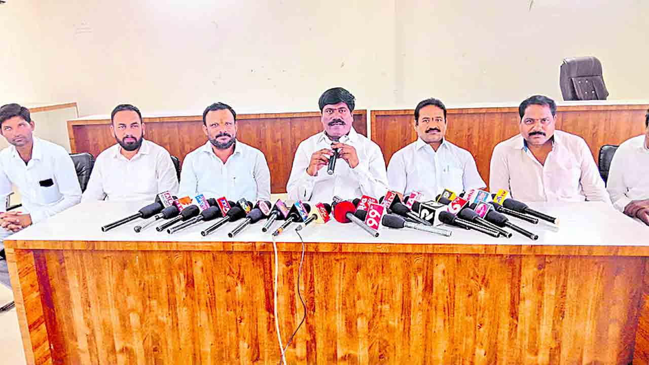 కాంగ్రెస్‌ నాయకులవి తప్పుడు ఆరోపణలు