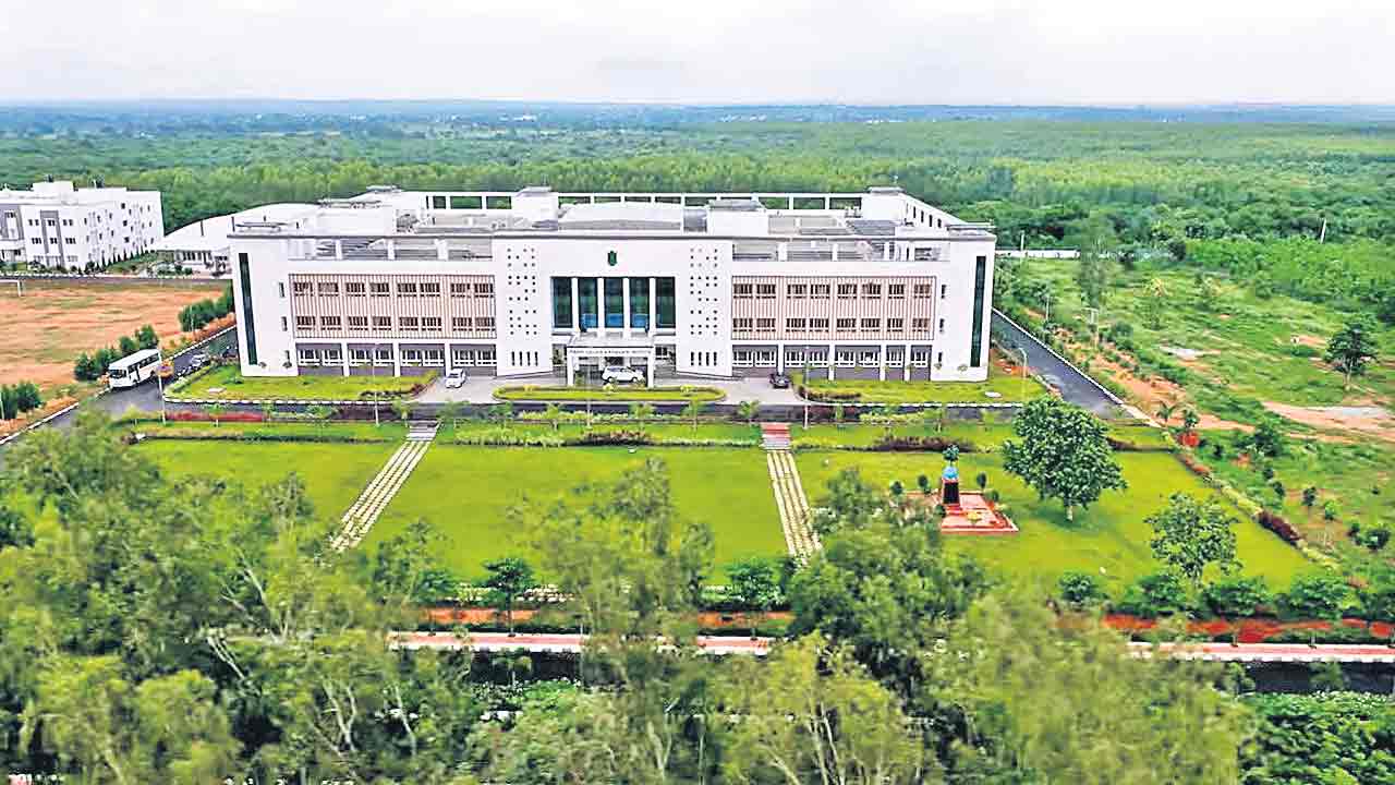 హరితహార ఫలం.. ఆహ్లాదకర వాతావరణం