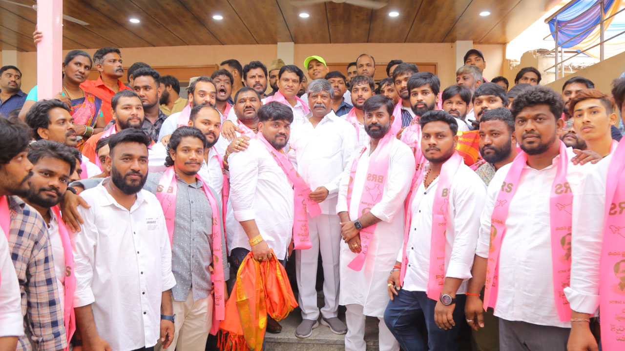 Diputy speakar Padmarao Goud | డిప్యూటీ స్పీకర్‌ పద్మరావుగౌడ్ సమక్షంలో.. బీఆర్‌ఎస్‌లో భారీగా చేరికలు