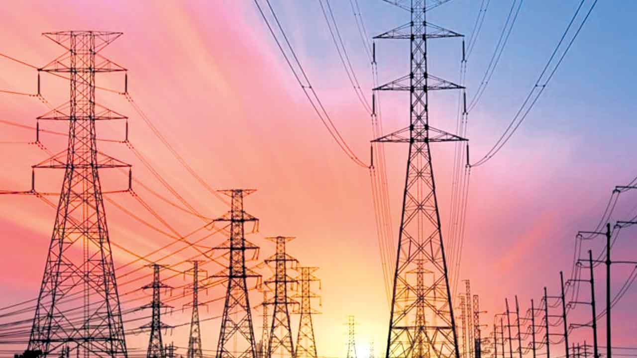 Madhya Pradesh | డబుల్ ఇంజిన్ సర్కార్ పాలనలో చీకట్లు.. మధ్యప్రదేశ్‌లో విద్యుత్తు సంక్షోభం.. సమస్య పరిష్కరించలేక చేతులెత్తేసిన సీఎం