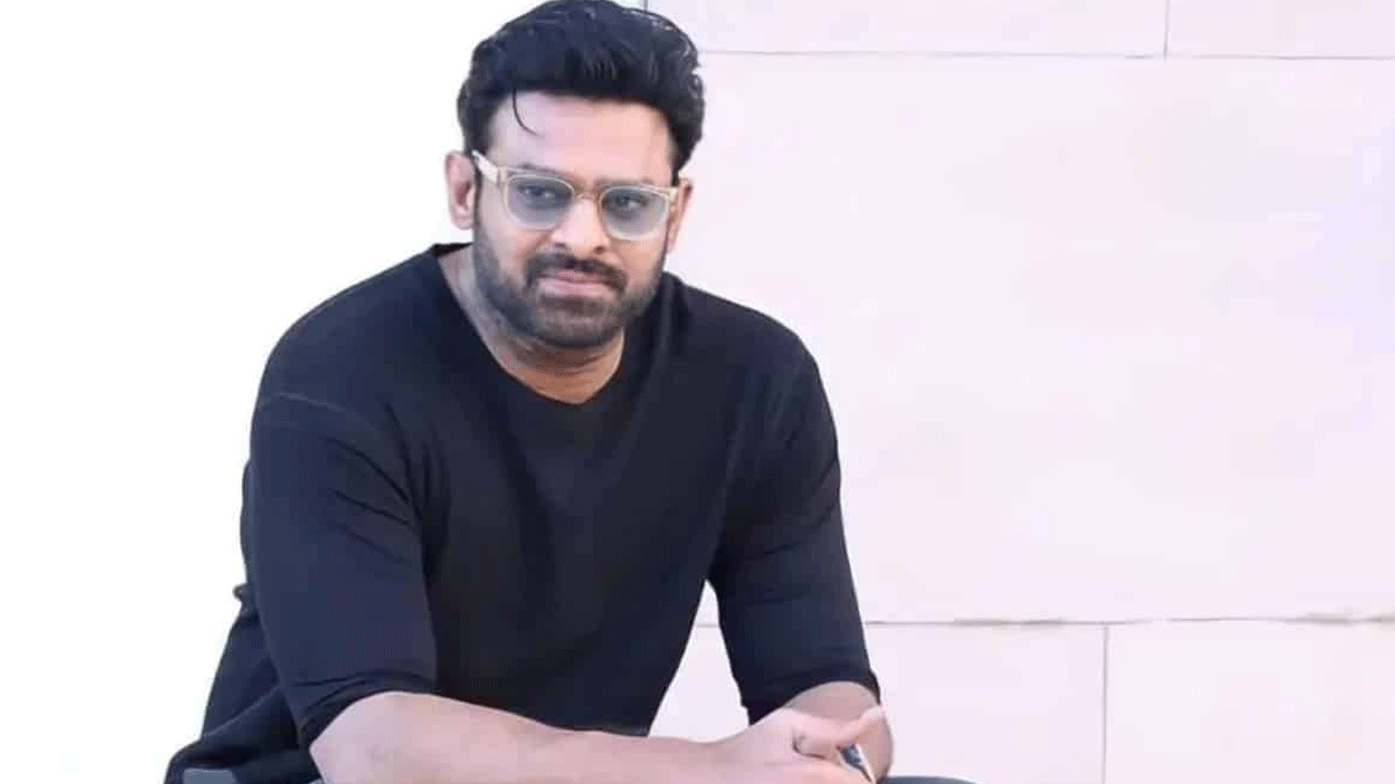 Prabhas | బ్లాక్‌ బస్టర్‌ సినిమాను మిస్‌ చేసుకున్న ప్రభాస్‌.. ఆ సినిమా చేసుంటేనా డార్లింగ్‌ క్రేజ్‌ వేరే లెవల్లో ఉండేది..!