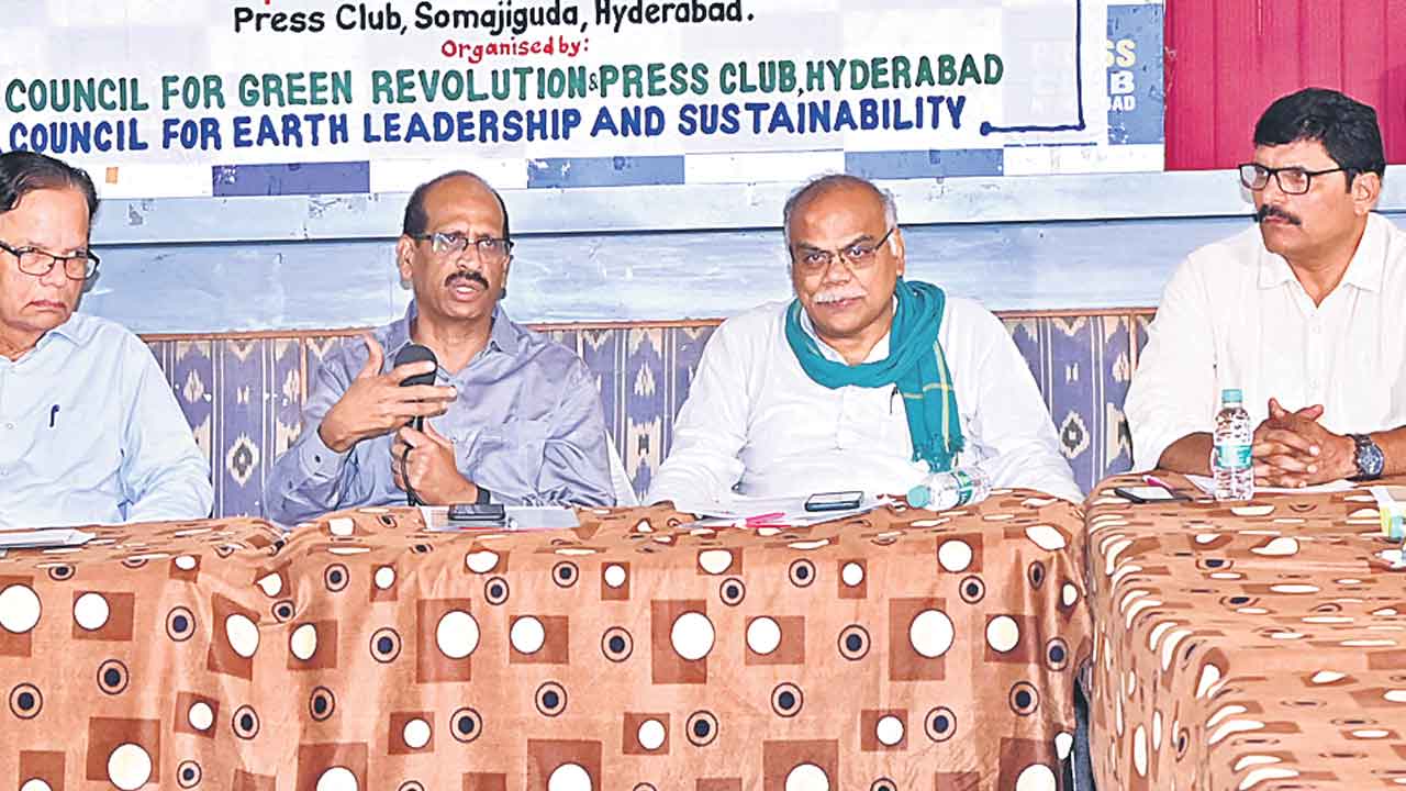 Telangana |  తెలంగాణలో సమర్థవంతంగా పర్యావరణహిత విధానాలు.. భారీగా పెరిగిన గ్రీన్‌ కవర్‌: పర్యావరణ వేత్తలు