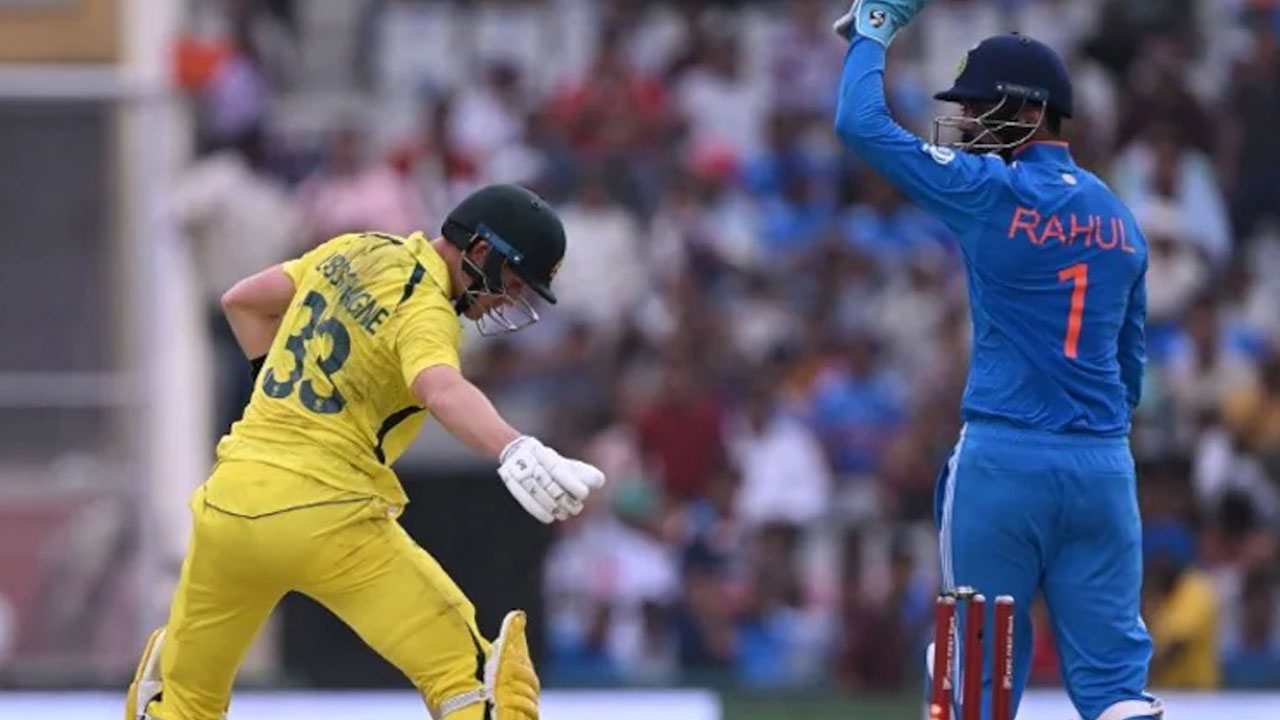 KL Rahul: కేఎల్ రాహుల్ ల‌క్కీ స్టంపింగ్‌.. ల‌బుషేన్ ఎలా ఔట‌య్యాడో చూడండి.. వీడియో