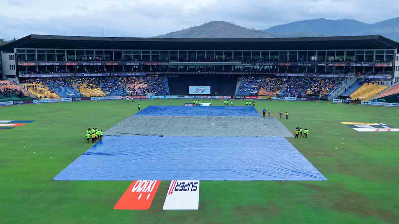 Asia Cup 2023 | మళ్లీ వర్షం అంతరాయం.. మూడు వికెట్లు కోల్పోయిన భారత్