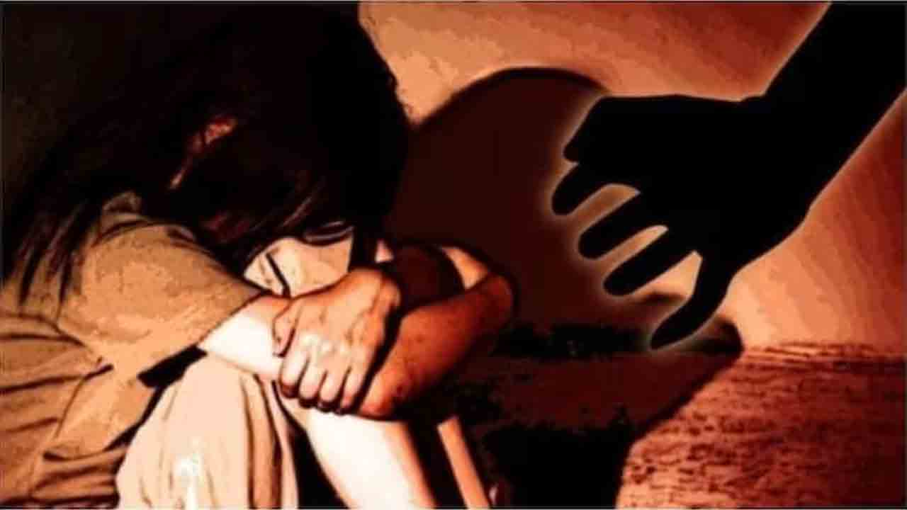 Madhya Pradesh | మధ్యప్రదేశ్లో 12 ఏండ్ల బాలికపై లైంగిక దాడి.. సాయం కోసం అభ్యర్థించినా పట్టించుకోని స్థానికులు