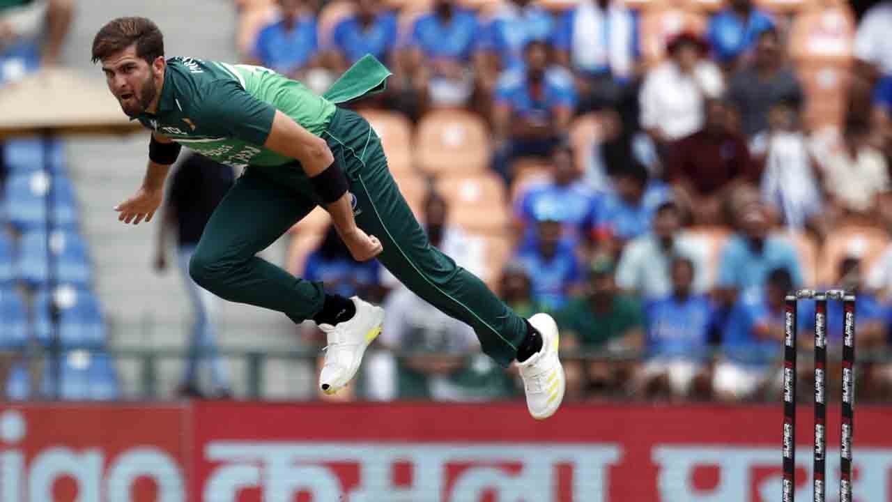 IND vs PAK | ఒకే ఇన్నింగ్స్‌లో రోహిత్‌, కోహ్లీ బౌల్డ్‌! ఆ ఘనత సాధించిన తొలి బౌలర్‌గా షాహీన్‌