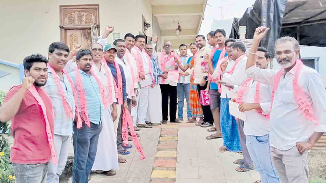 వేముల ప్రశాంత్‌రెడ్డిని భారీ మెజార్టీతో గెలిపించాలి