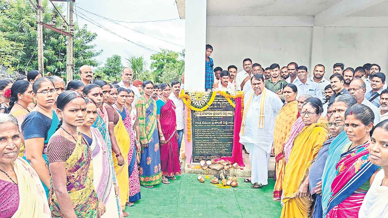 విద్యకు అత్యధిక ప్రాధాన్యం