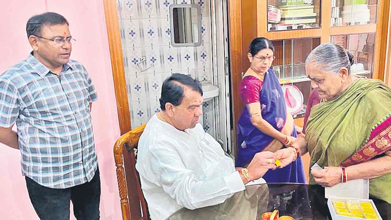 ఘనంగా రక్షాబంధన్‌