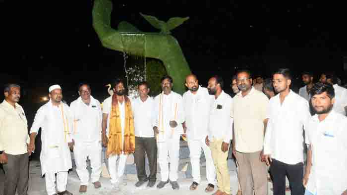 అన్ని చెరువులను నింపుతాం