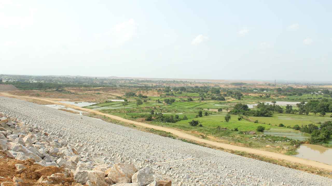 సాంకేతిక పరిజ్ఞానంతో నిర్మించాం