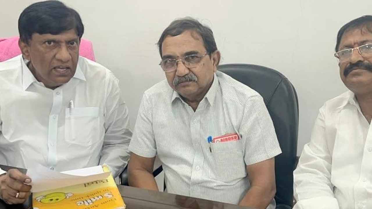 Vinod Kumar | గ్రామీణ త‌పాలా ఉద్యోగుల‌ను క్ర‌మ‌బ‌ద్దీక‌రించాలి.. మాజీ ఎంపీ వినోద్ కుమార్ డిమాండ్