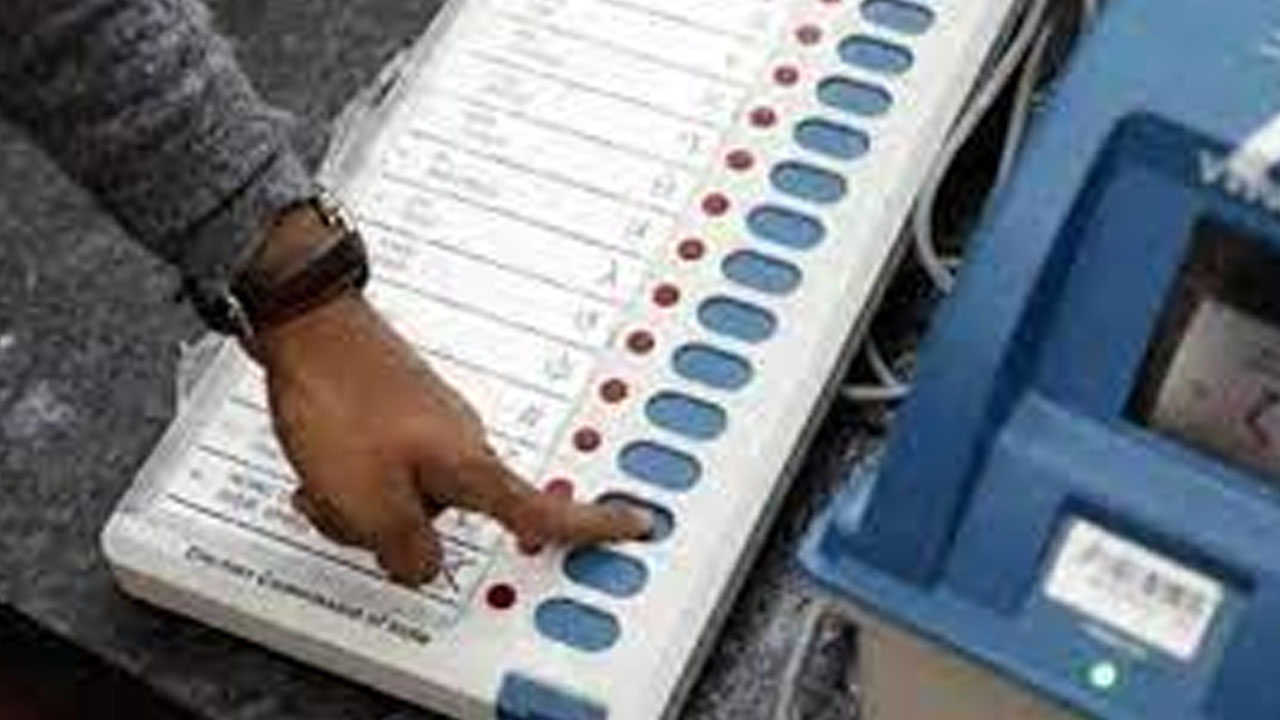 Election commission | బ్యాలెట్‌ పద్ధతికి మారడమే.. 100 శాతం వీవీప్యాట్ల లెక్కింపును వ్యతిరేకించిన ఈసీ