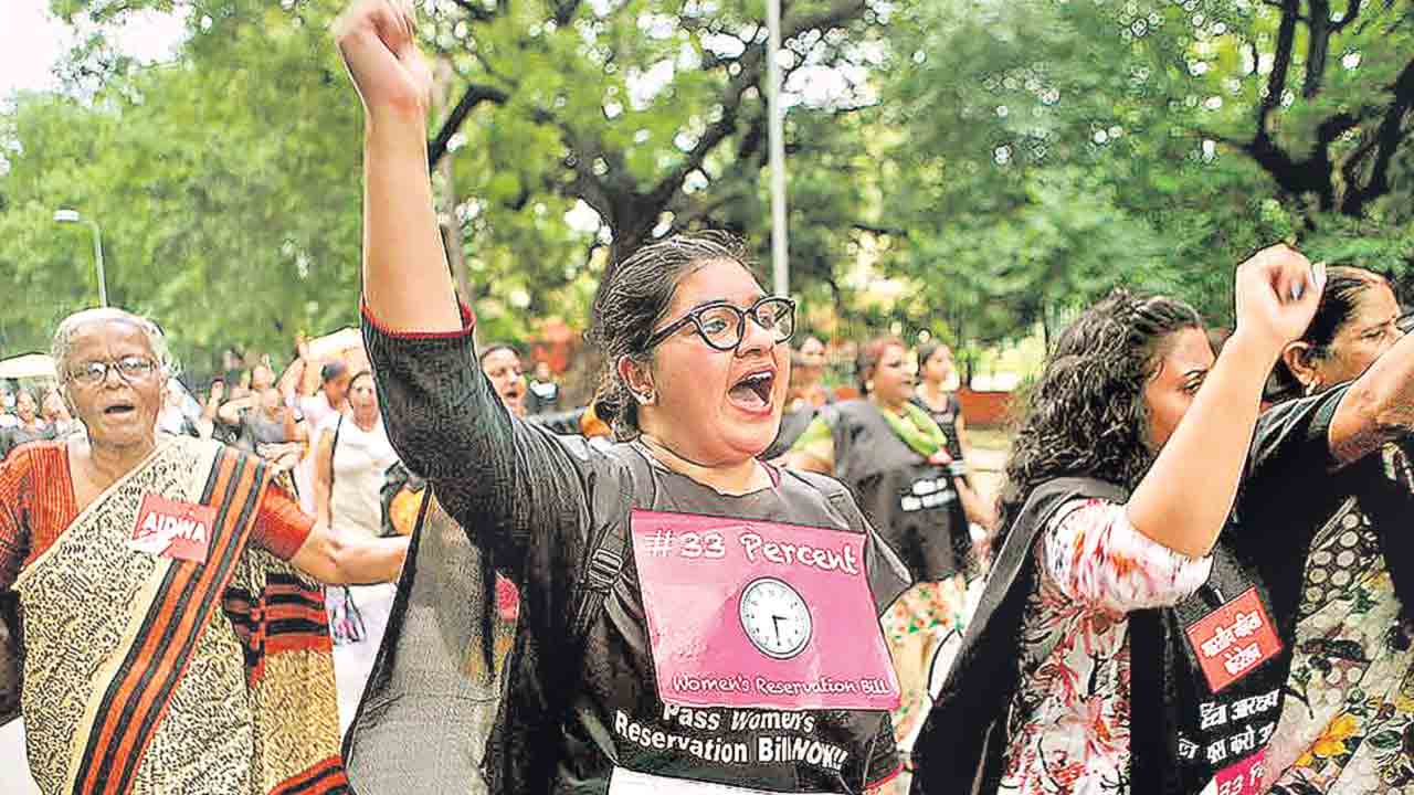 పాలనలో ఆమె వాటా ఏదీ?