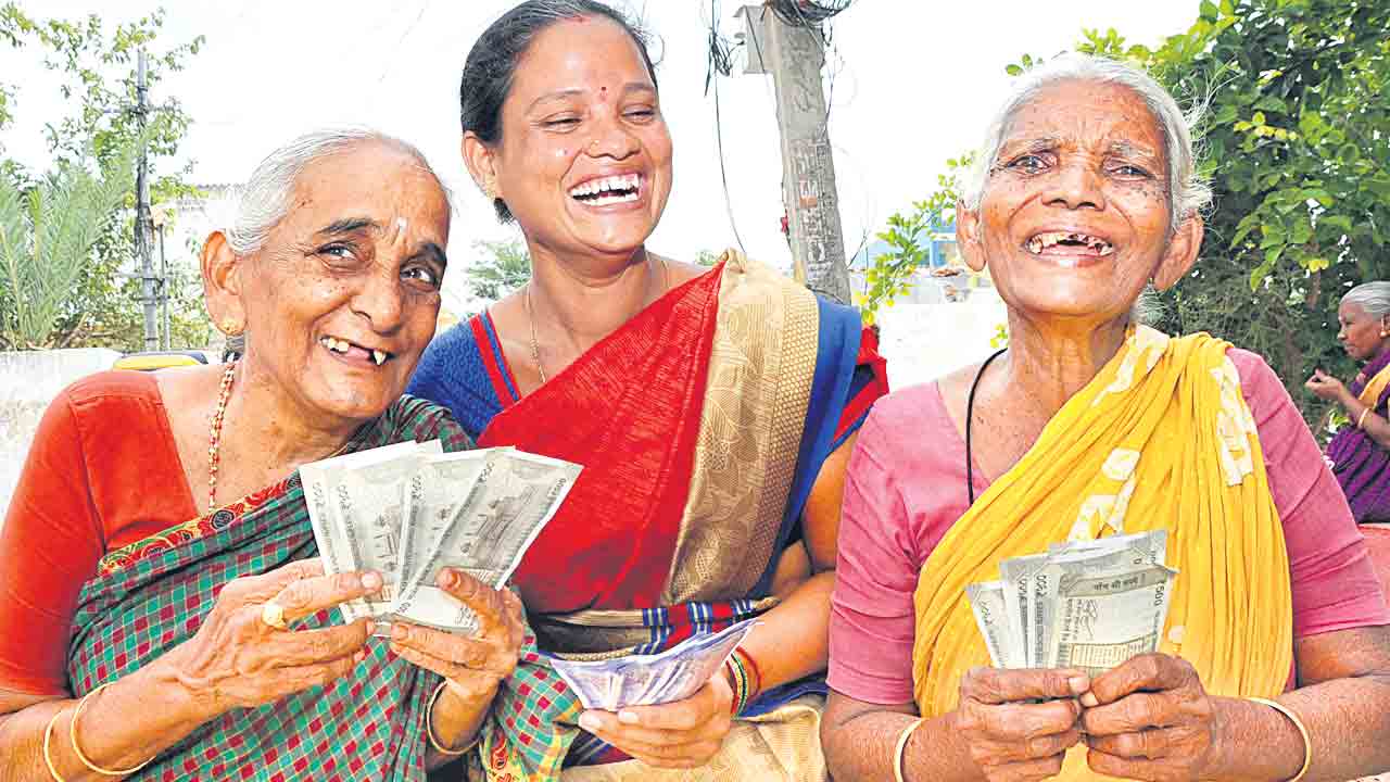 Aasara Pension | మానవీయ స్పర్శ ఆసరా.. సామాజిక బాధ్యతలను నిర్వర్తించడంలో ప్రత్యేకతను చాటుకుంటున్న తెలంగాణ సర్కార్‌