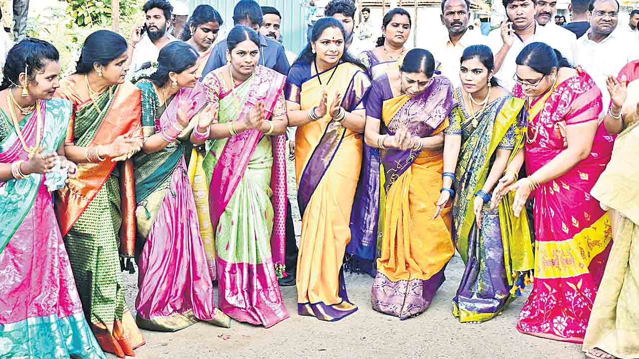 ఎడపల్లి.. పూల సింగిడి