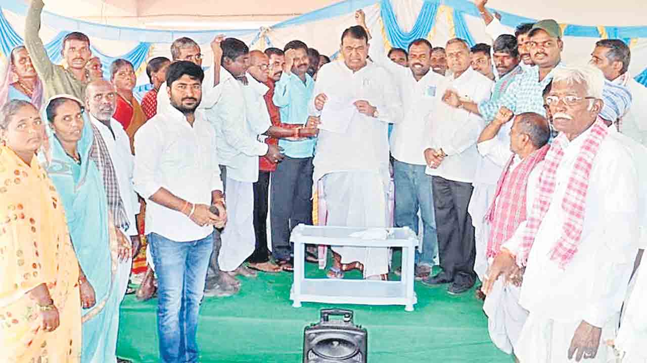 అభివృద్ధికే మా ఓటు..