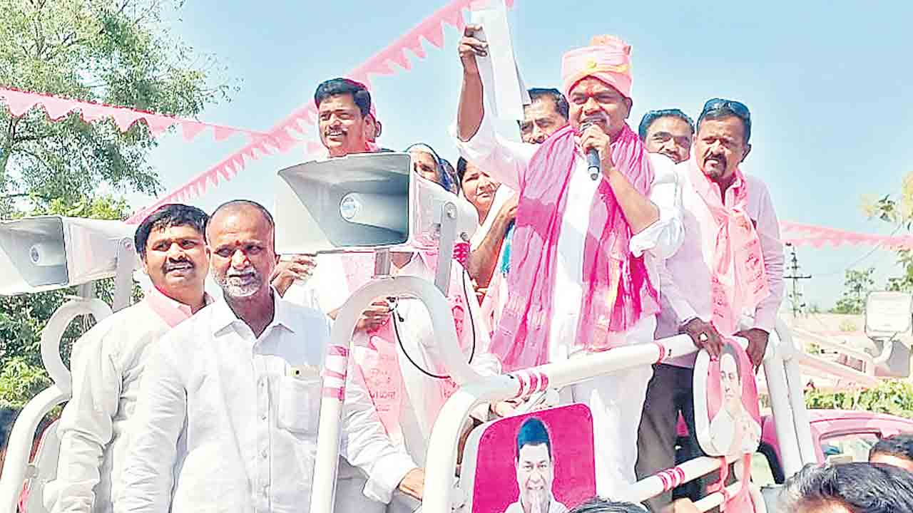 తండాలను జీపీలుగా చేసిన ఘనత కేసీఆర్దే