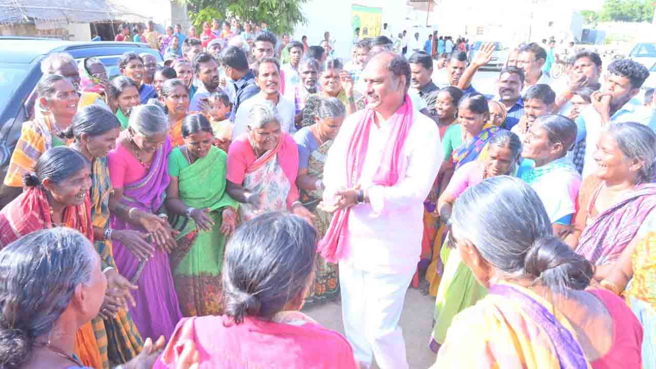 కాంగ్రెస్‌ వచ్చేదీలేదు ఆరు గ్యారెంటీలు ఇచ్చేదీలేదు